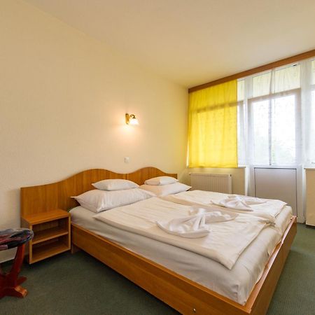 Hotel Nostra Siófok Zewnętrze zdjęcie