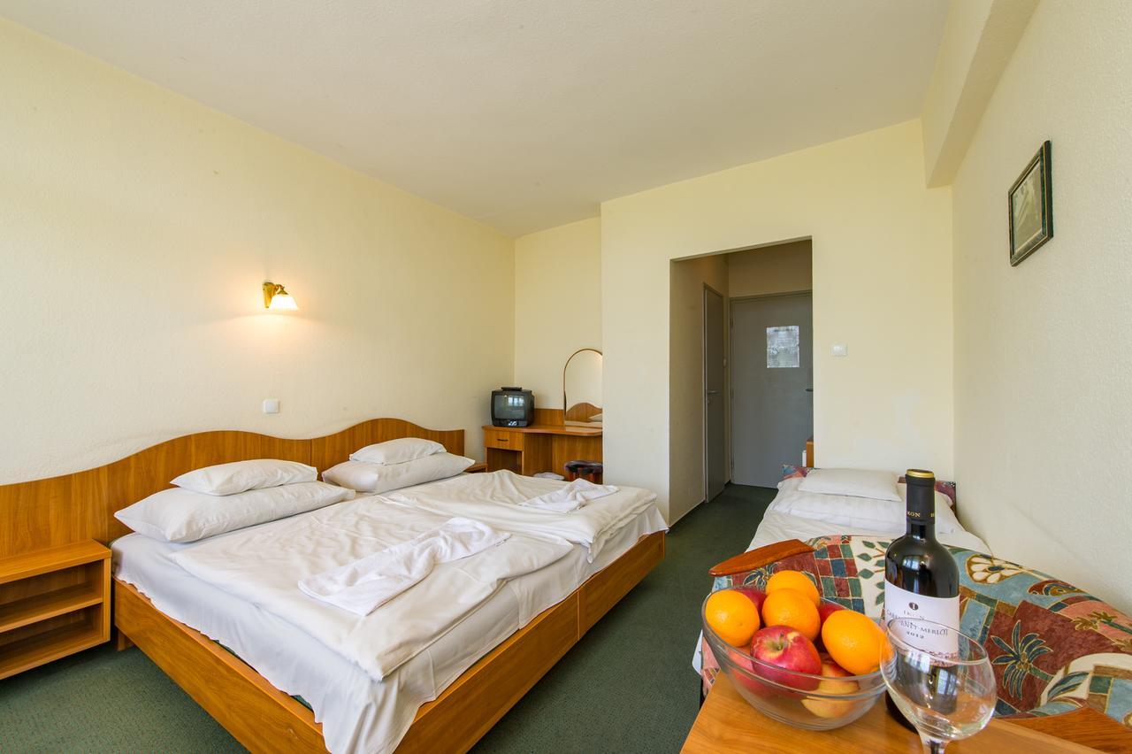 Hotel Nostra Siófok Zewnętrze zdjęcie
